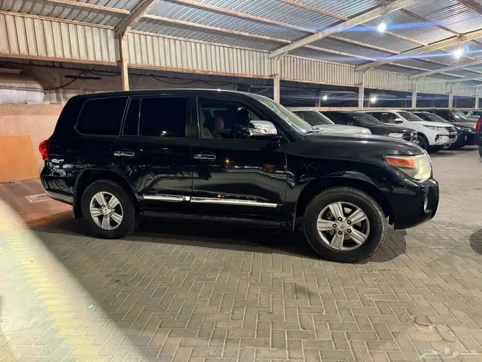 جيب لاندكروزر VXR 2011 السعر فرصه 55 الف فقط 4