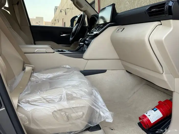 لندكروزر VXR 2022 40