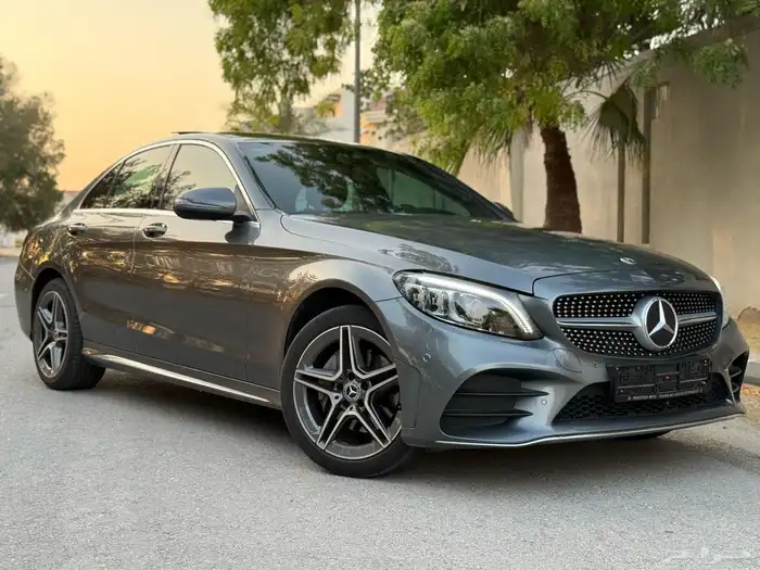 مرسيدس ( C200 ) الموديل 2020 ممشى قليل نظيفه 51