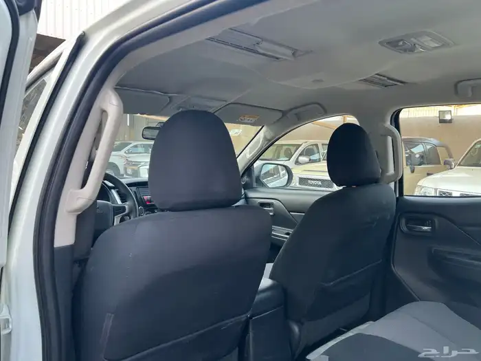 ميتسوبيشي ديزل 2022 L200 لدى قمة الاطلال 30