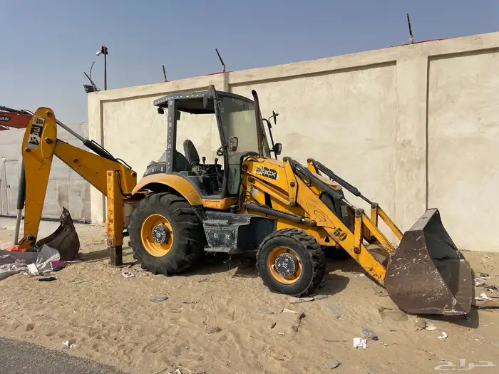 حفارة باكولهودر JCB 0
