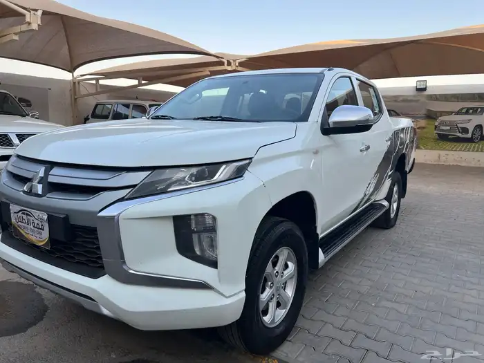 ميتسوبيشي ديزل 2022 L200 لدى قمة الاطلال 21
