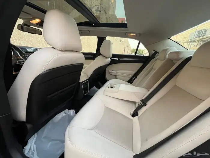 كرايزلر C300 2021 ( ممشى 82 ألف ) 21