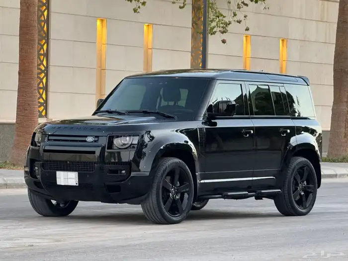 لاند روفر ديفندر P400 موديل 2023 تشيكات وكاله تحت الضمان 3
