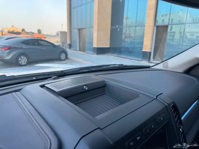 فورد اكسبديشن 2018 لمتد دبل 42