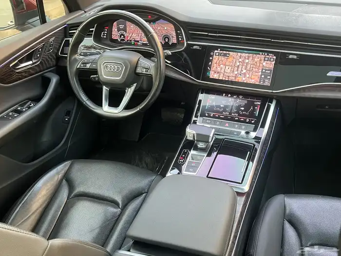 اودي Q7 2020 (بحالة ممتازة) 22