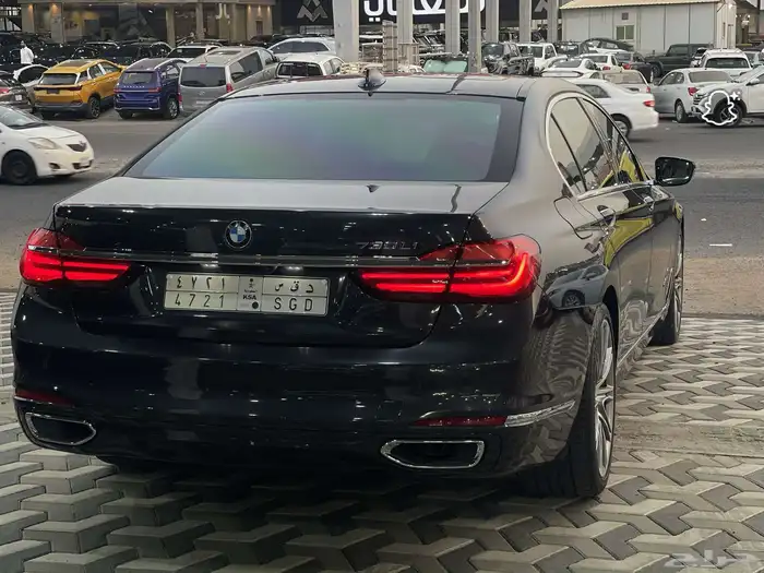 بي ام دبليو 730il 2019 مخزن فل كامل 3