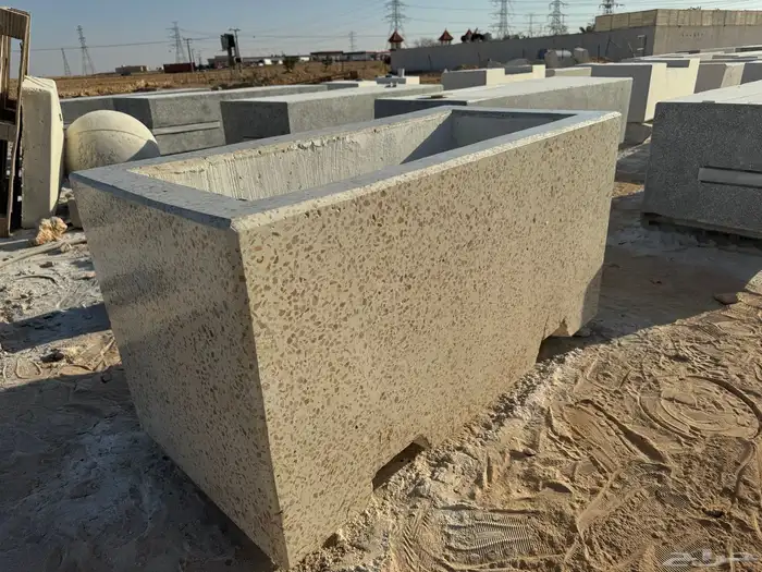 حواجز خرسانية كراسي سلات حدادق 29