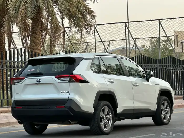 تويوتا راف فور موديل 2022 سعودي هايبرد 10