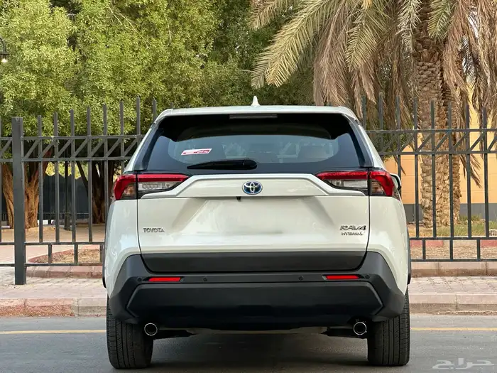 تويوتا راف فور موديل 2022 سعودي هايبرد 14