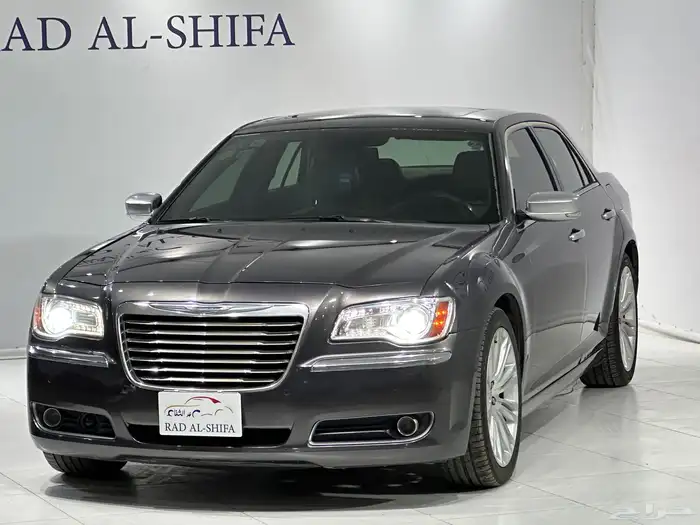 كرايزلر c300 2014 v8 هيمي 0