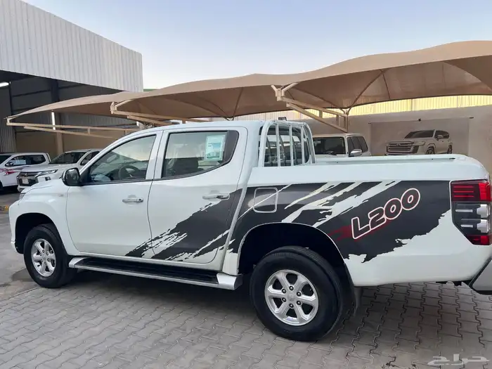 ميتسوبيشي ديزل 2022 L200 لدى قمة الاطلال 18