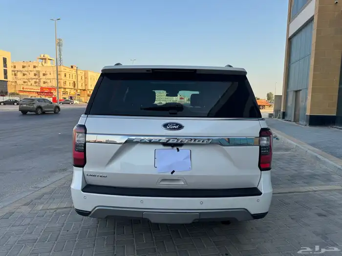 فورد اكسبديشن 2018 لمتد دبل 7