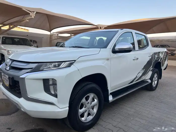 ميتسوبيشي ديزل 2022 L200 لدى قمة الاطلال 22