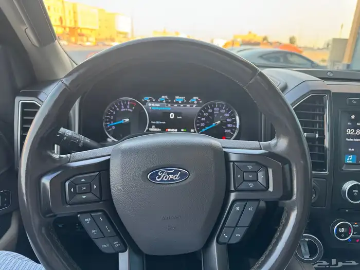 فورد اكسبديشن 2018 لمتد دبل 39