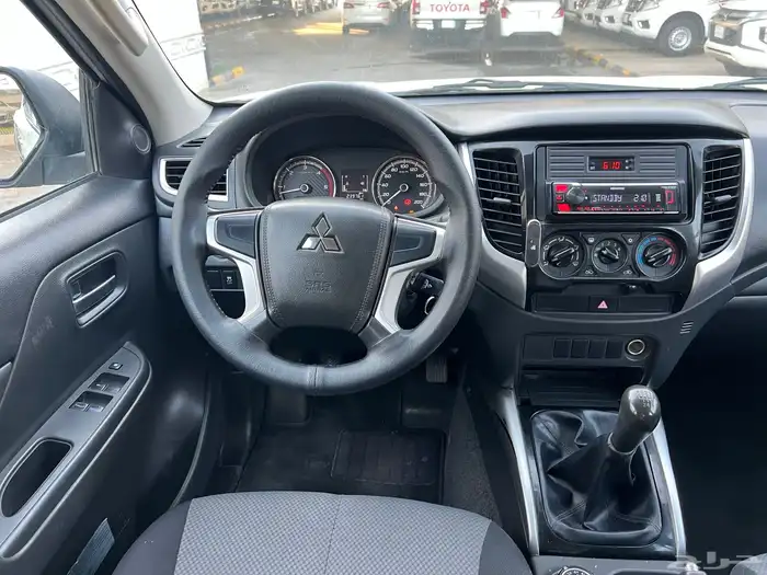 ميتسوبيشي ديزل 2022 L200 لدى قمة الاطلال 34