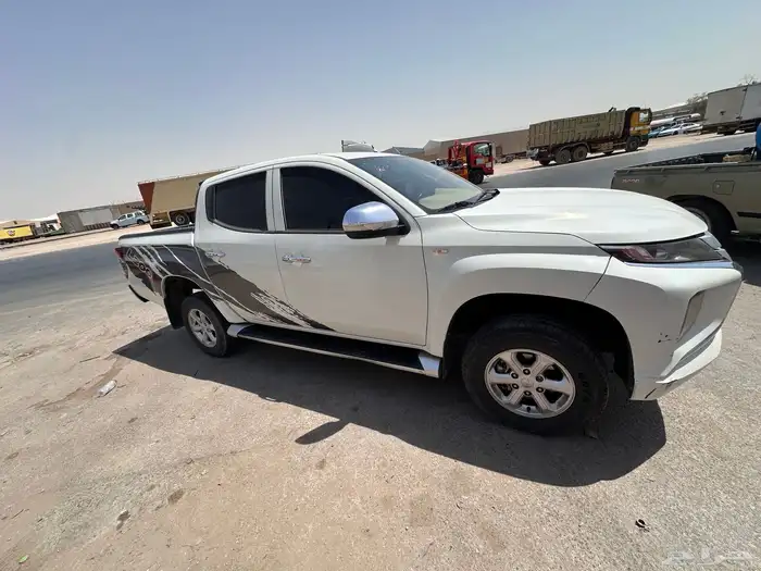 ميتسوبيشي L200 2022 1