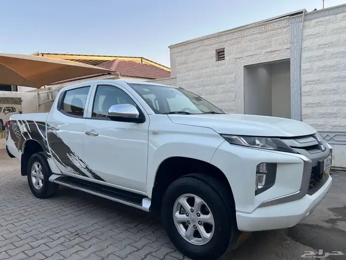 ميتسوبيشي ديزل 2022 L200 لدى قمة الاطلال 4