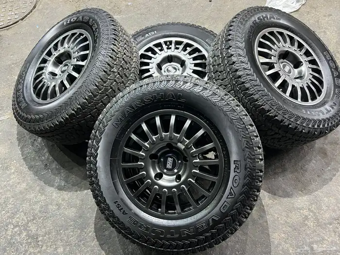 جنوط البرايد جيب مقاس 17 مع كفرات كومهو 11