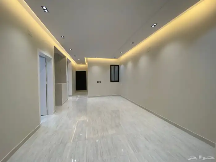 روف علوي مع ملحق بدرج داخلي تشطيب VIP 19