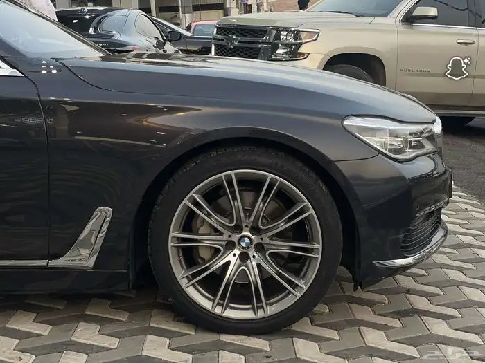 بي ام دبليو 730il 2019 مخزن فل كامل 1