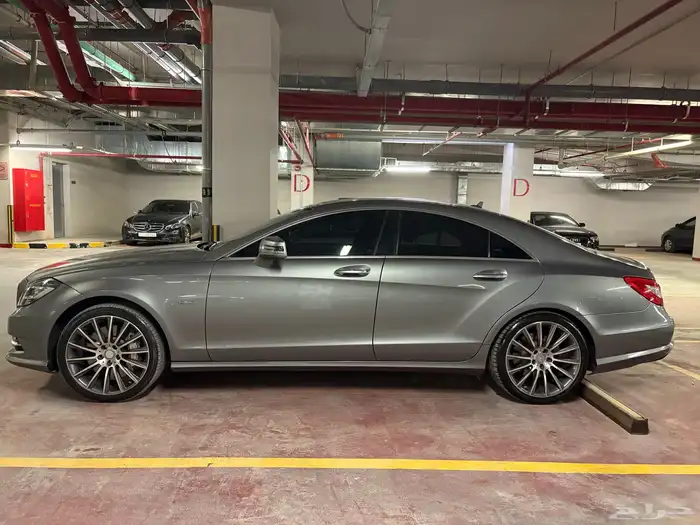 مرسيدس cls 500 موديل 2012 12