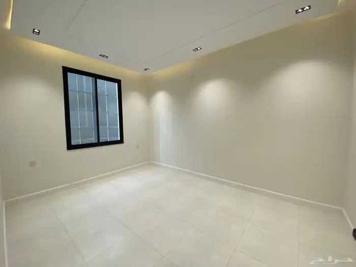 للبيع شقق تمليك مساحه 275 م مع سطح 6 غرف 580 الف 17