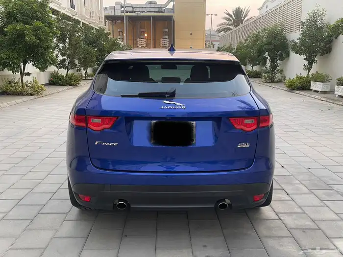 جاكوار F Pase 7