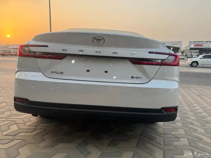 كامري E بلس هايبرد موديل 2025 عرض خاص 8