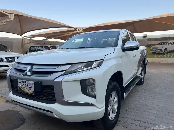 ميتسوبيشي ديزل 2022 L200 لدى قمة الاطلال 26