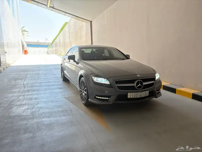 مرسيدس cls 500 موديل 2012 8