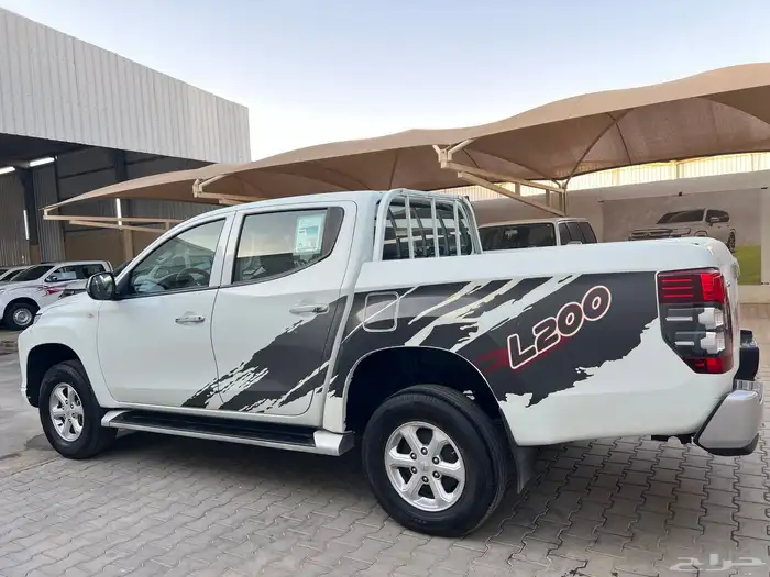 ميتسوبيشي ديزل 2022 L200 لدى قمة الاطلال 17