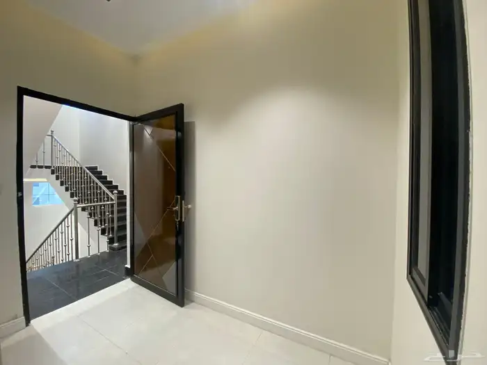 للبيع شقق تمليك مساحه 275 م مع سطح 6 غرف 580 الف 10
