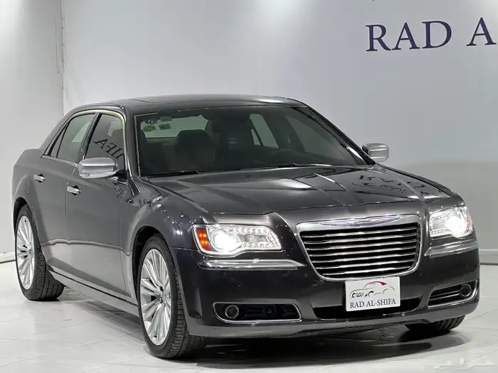 كرايزلر c300 2014 v8 هيمي 4
