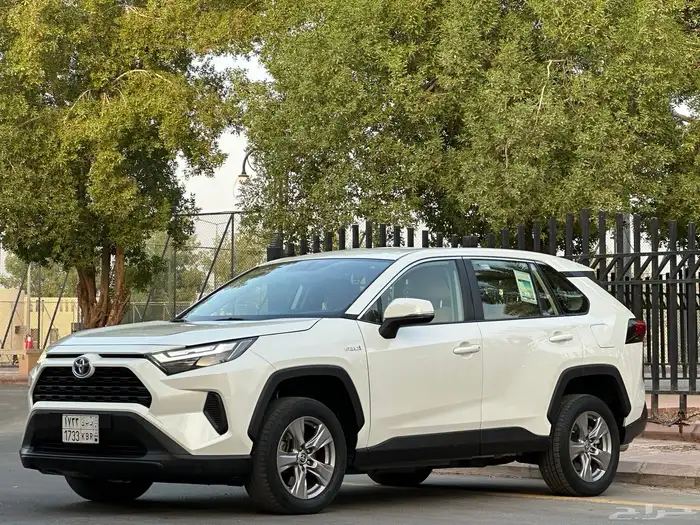 تويوتا راف فور موديل 2022 سعودي هايبرد 17