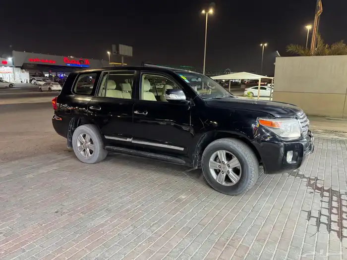 جيب لاندكروزر VXR 2011 السعر فرصه 55 الف فقط 1