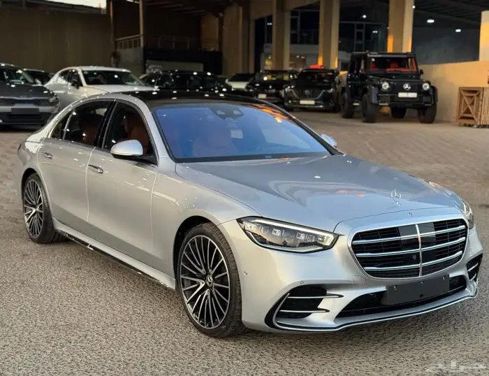 مرسيدس S500 AMG 2023 - شبه اصفار - عداد 4 الاف كيلو فقط 1