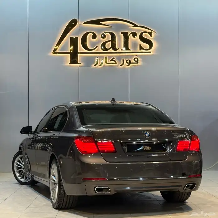 بي ام دبليو 740L  2013 (( بحالة ممتازة )) 3