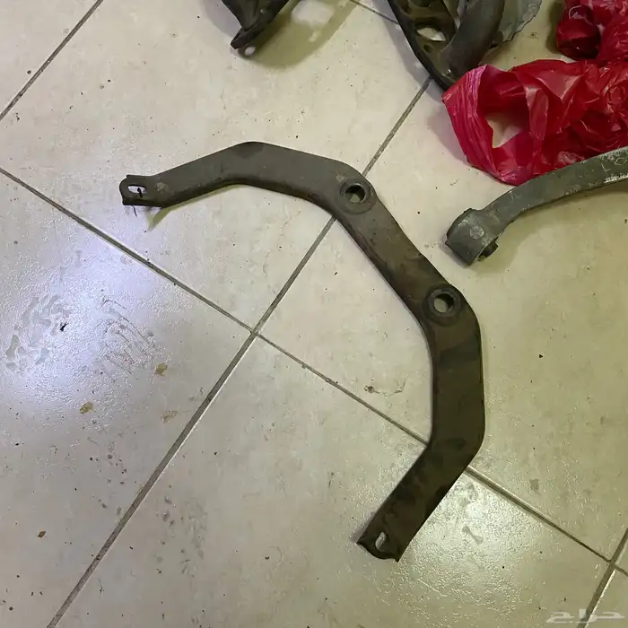 للبيع 370z قطع تشليح 9
