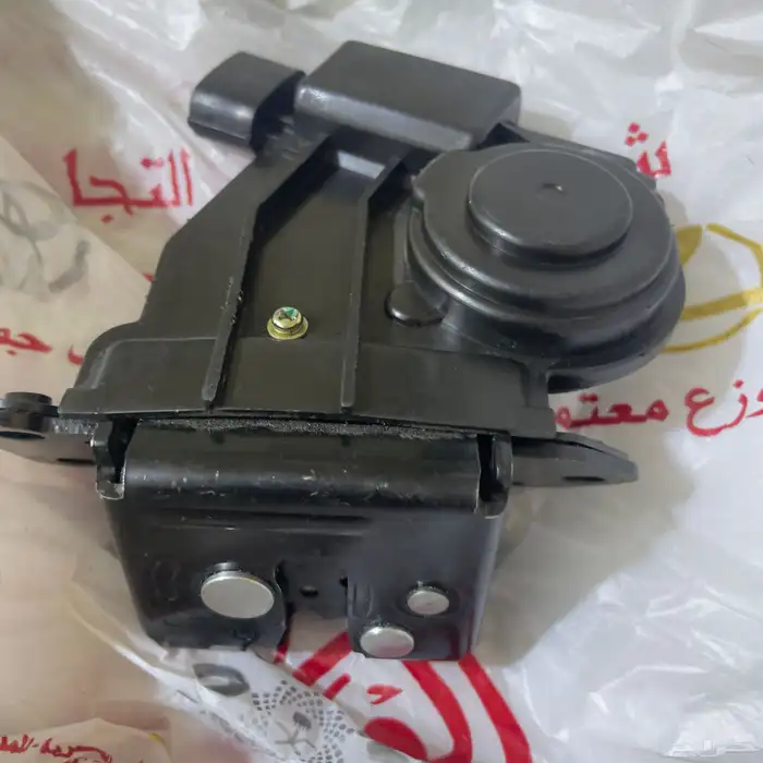 قفل شنطة لاندكروزر 2