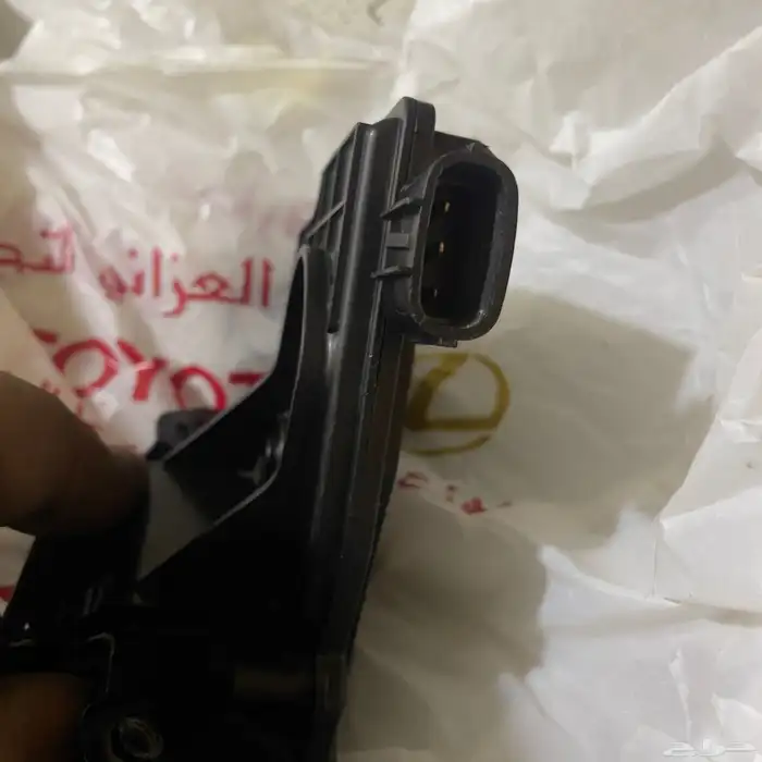 قفل شنطة لاندكروزر 1