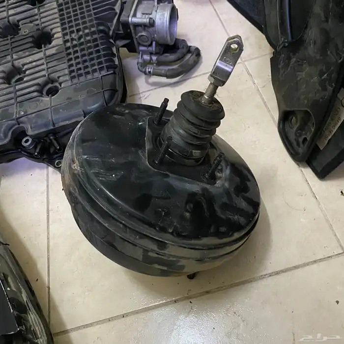 للبيع 370z قطع تشليح 10