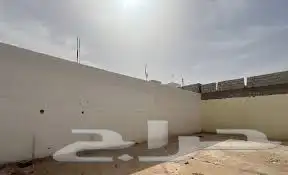 اجار حوش مع غرف بالحرارات 1000 م على ش 40 م سكني 0