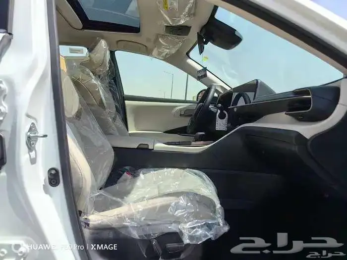 تويوتا كراون بريميوم اصفار سعودي 2025 6