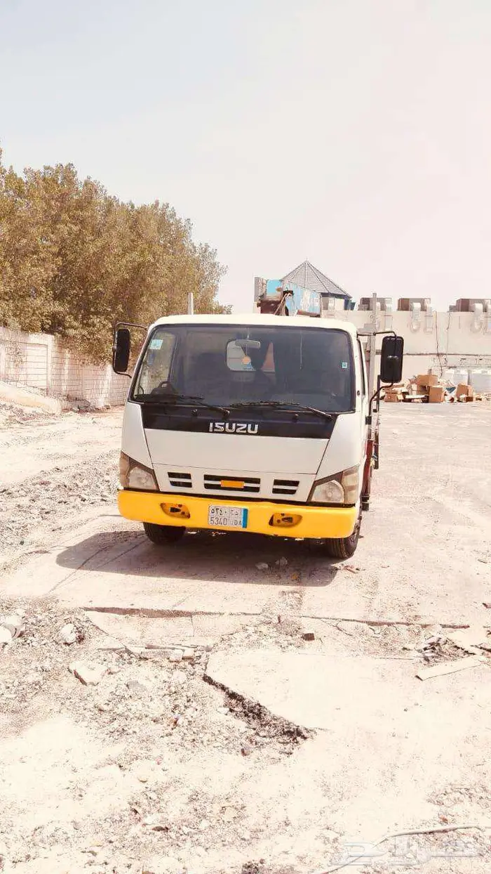 للبيع دينا كرين إيسوزو مع تادانو 3.5 طن 8