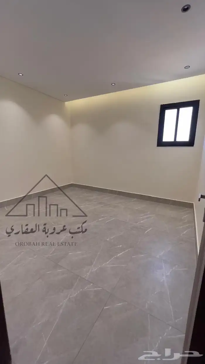 للبيع دور نص أرض تبوك حي الفلاح 5