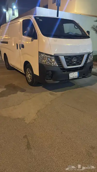ايجار باص نيسان اورفان ديزل 0