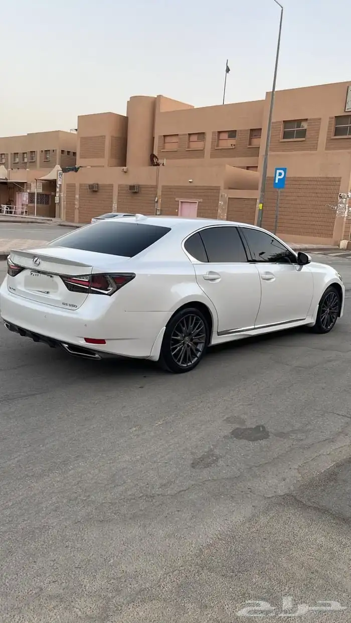 لكزس GS 7
