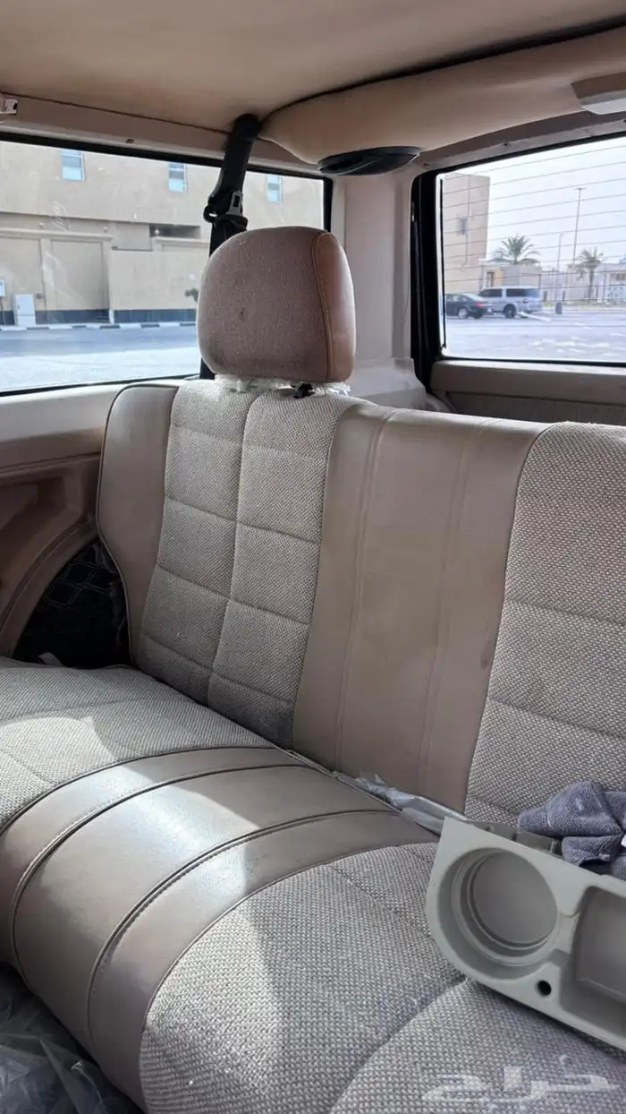 جيب. شيروكي 94 17
