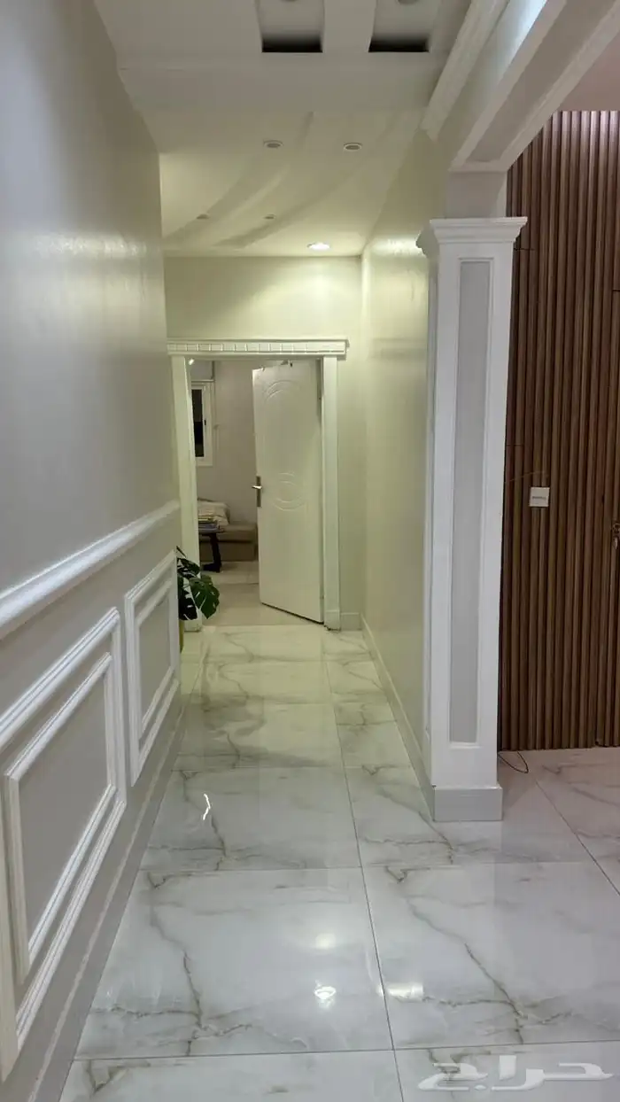 فيلا دور وثلاث شقق مساحة625 حي السعاده 11